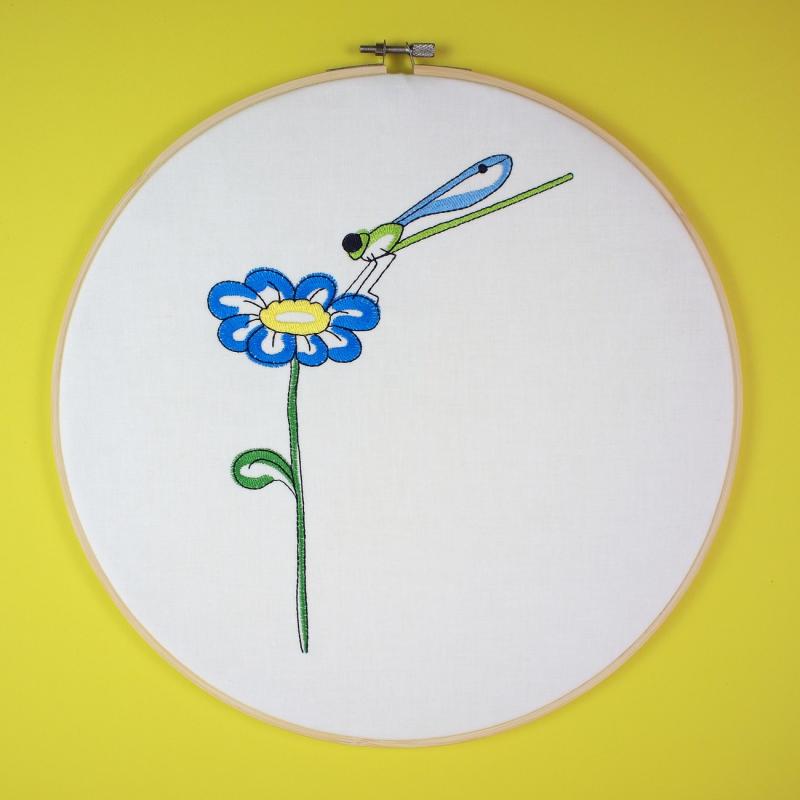 Stickmotiv Blume Dotti - Sommermotiv - Download Stickdatei von FADENFRISCH