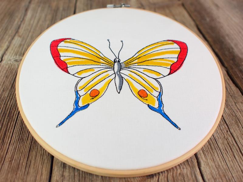 Stickmotiv Mariposa Sophie - Download Stickdatei von FADENFRISCH
